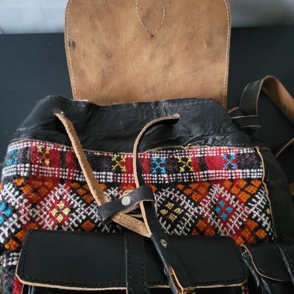 Vintage 70’s Hand Made Leather Backpack. Excellent Condition. Large. - Picture 7 of 9